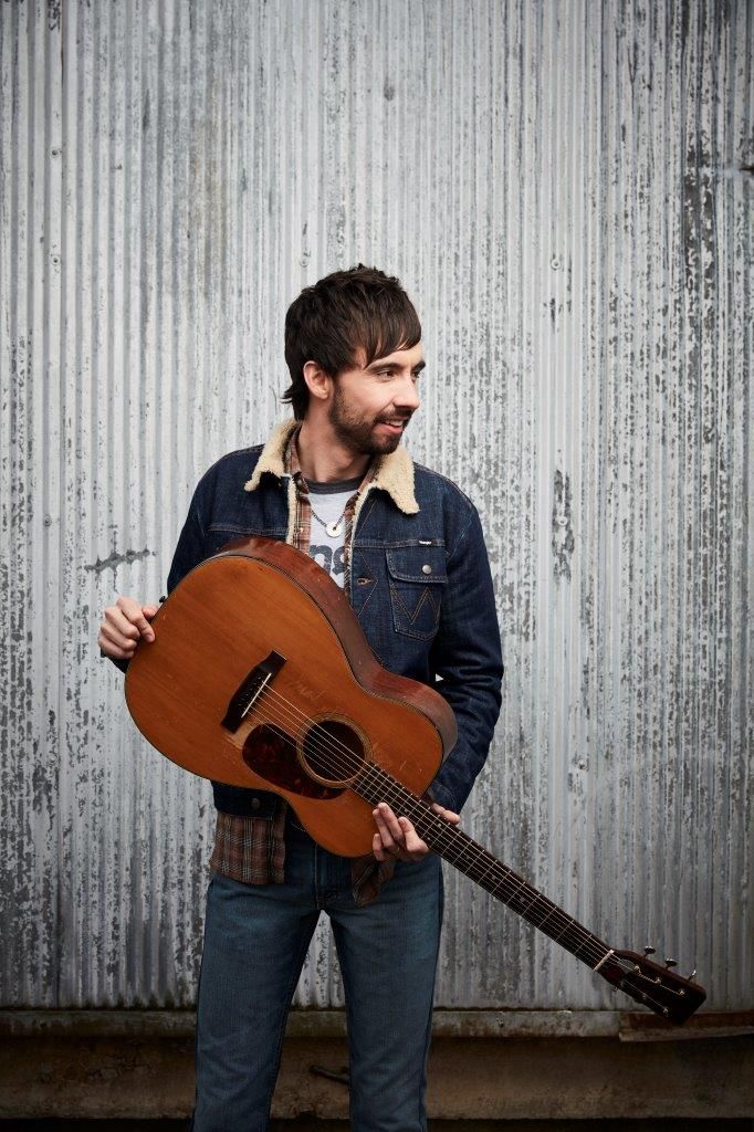 Mo Pitney with special guest Dacota Deaver